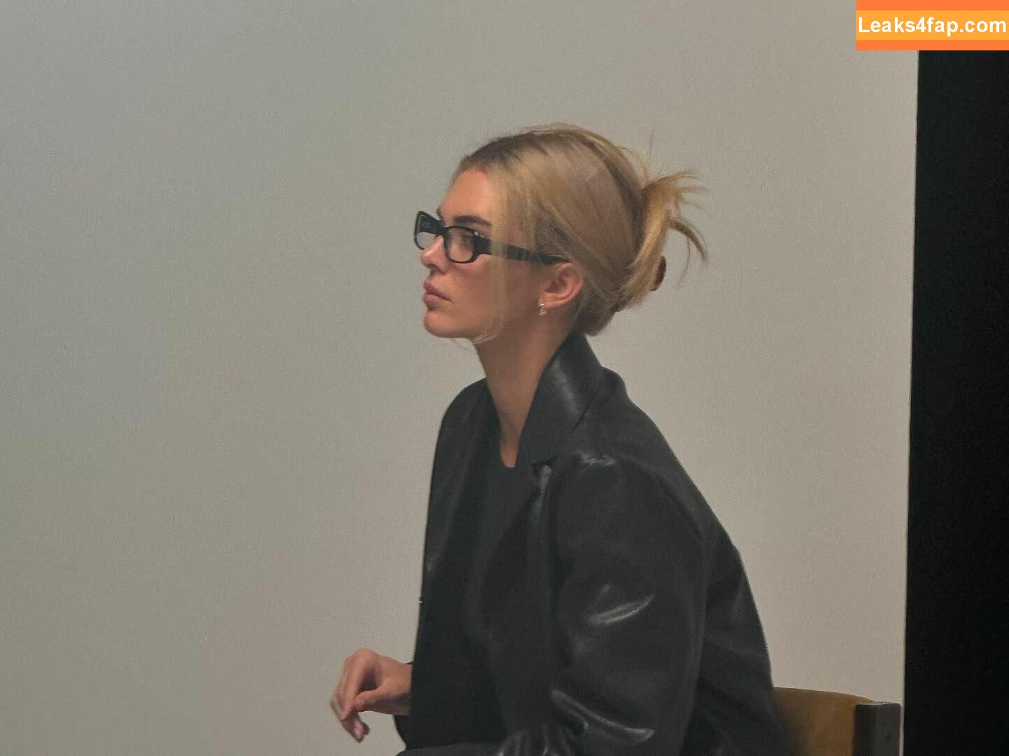 Kendall Jenner / KendallJenner слитое фото фото #3036