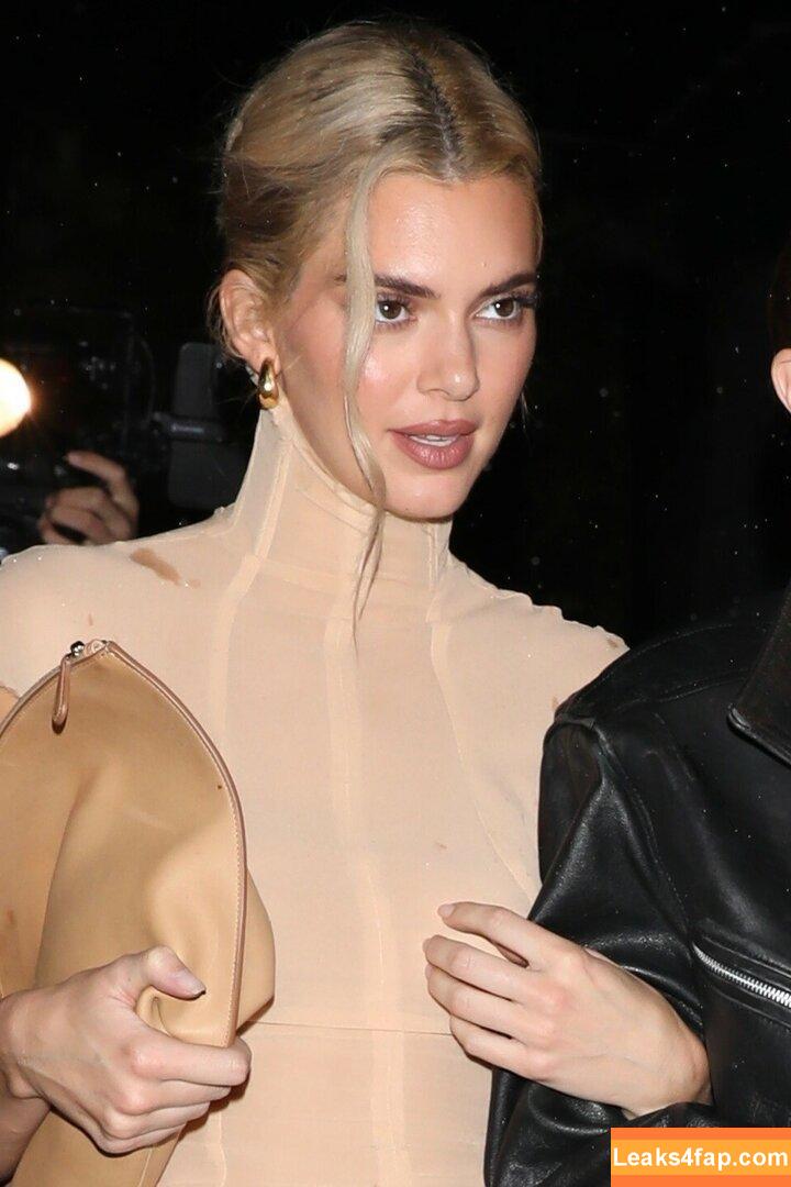 Kendall Jenner / KendallJenner слитое фото фото #3071