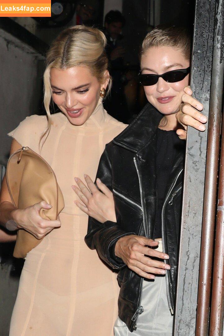 Kendall Jenner / KendallJenner слитое фото фото #3076