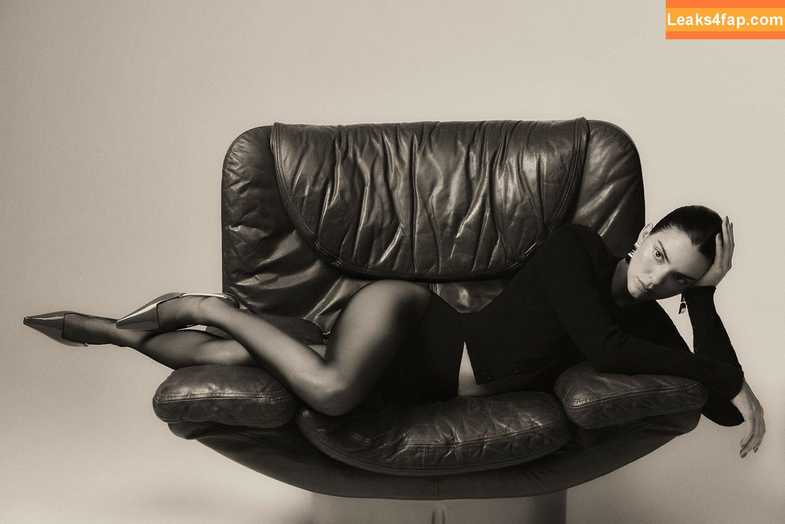 Kendall Jenner / KendallJenner слитое фото фото #3198