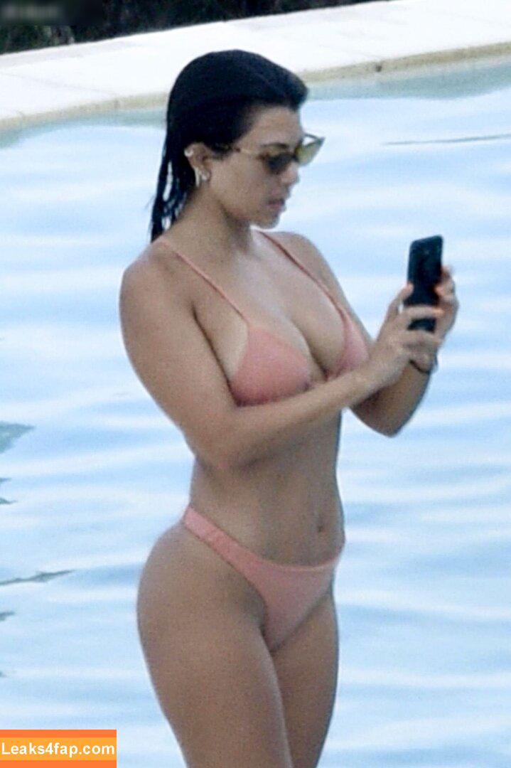 Kendall Jenner / KendallJenner слитое фото фото #3244