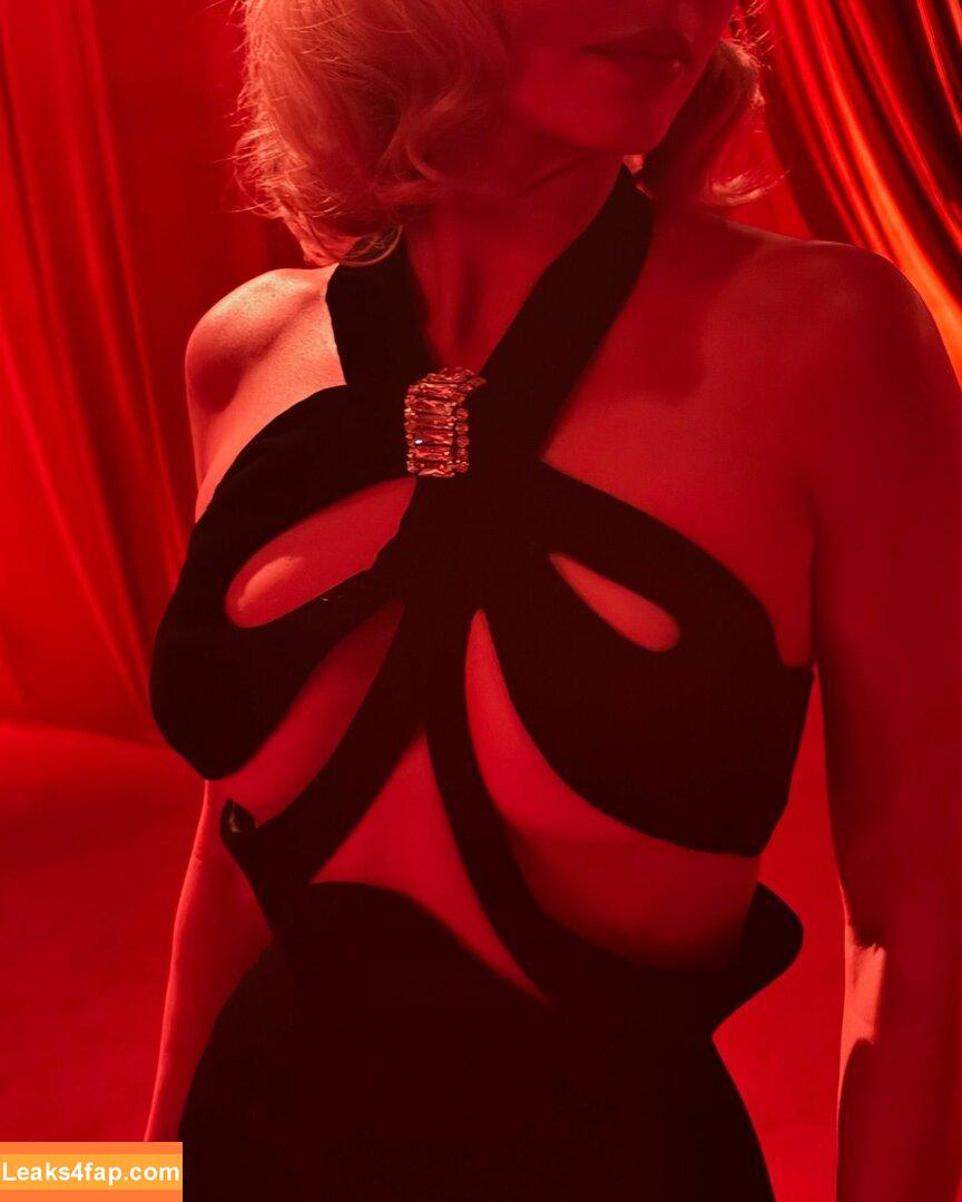 Kendall Jenner / KendallJenner слитое фото фото #3287