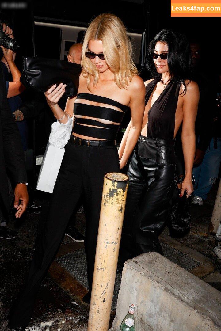 Kendall Jenner / KendallJenner слитое фото фото #3323