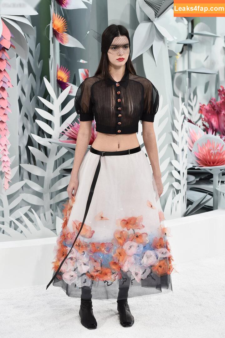 Kendall Jenner / KendallJenner слитое фото фото #3373