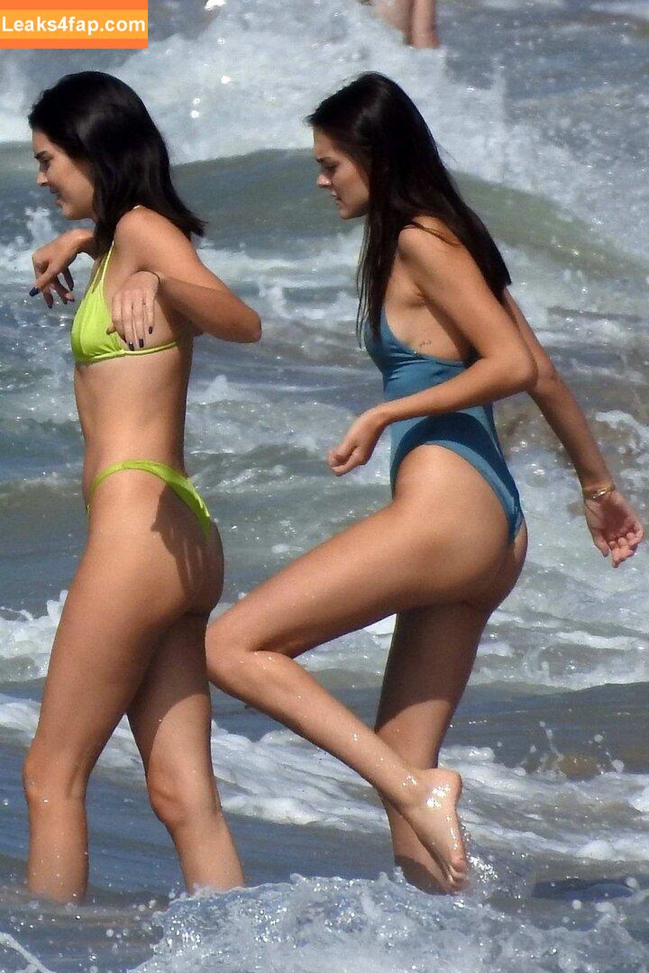 Kendall Jenner / KendallJenner слитое фото фото #3407