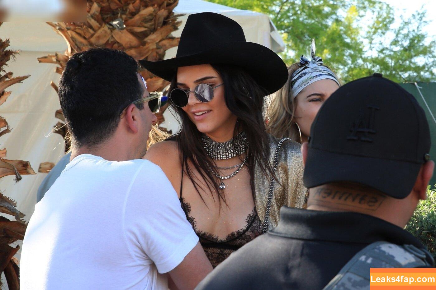 Kendall Jenner / KendallJenner leaked photo photo #3503