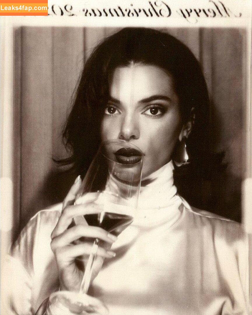 Kendall Jenner / KendallJenner leaked photo photo #3511