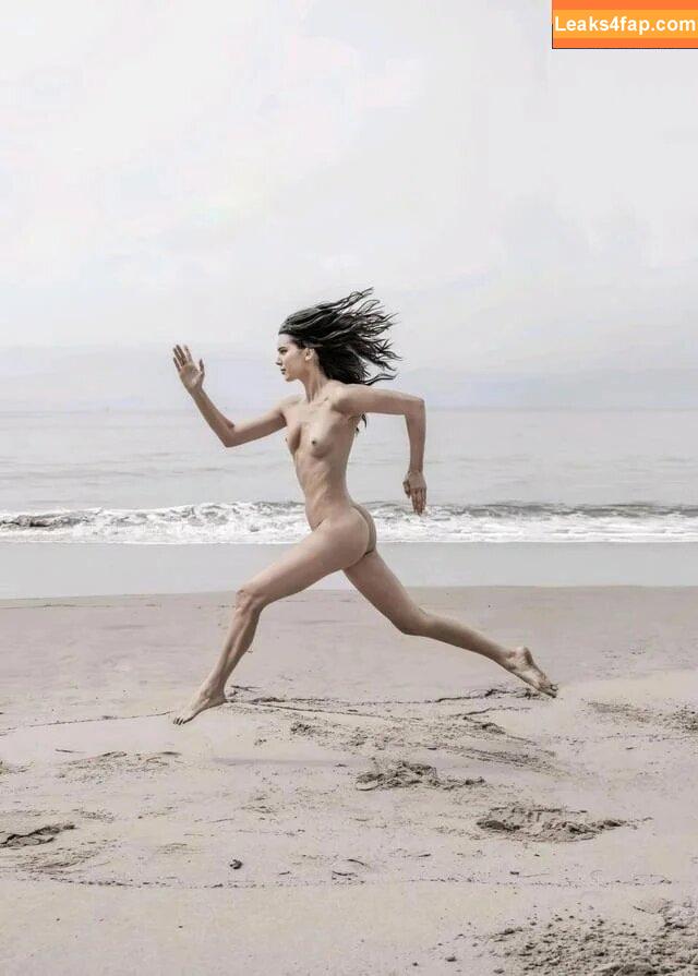 Kendall Jenner / KendallJenner leaked photo photo #3545