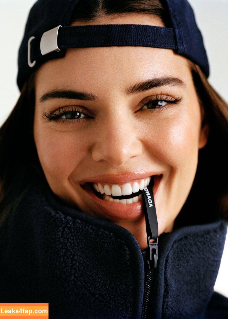 Kendall Jenner / KendallJenner leaked photo photo #3577