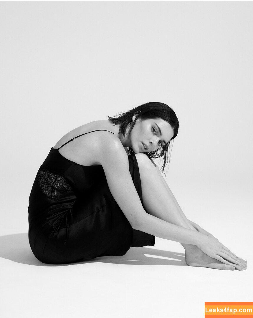 Kendall Jenner / KendallJenner leaked photo photo #3623