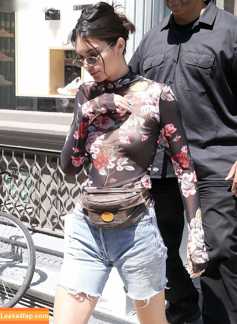 Kendall Jenner / KendallJenner leaked photo photo #3650