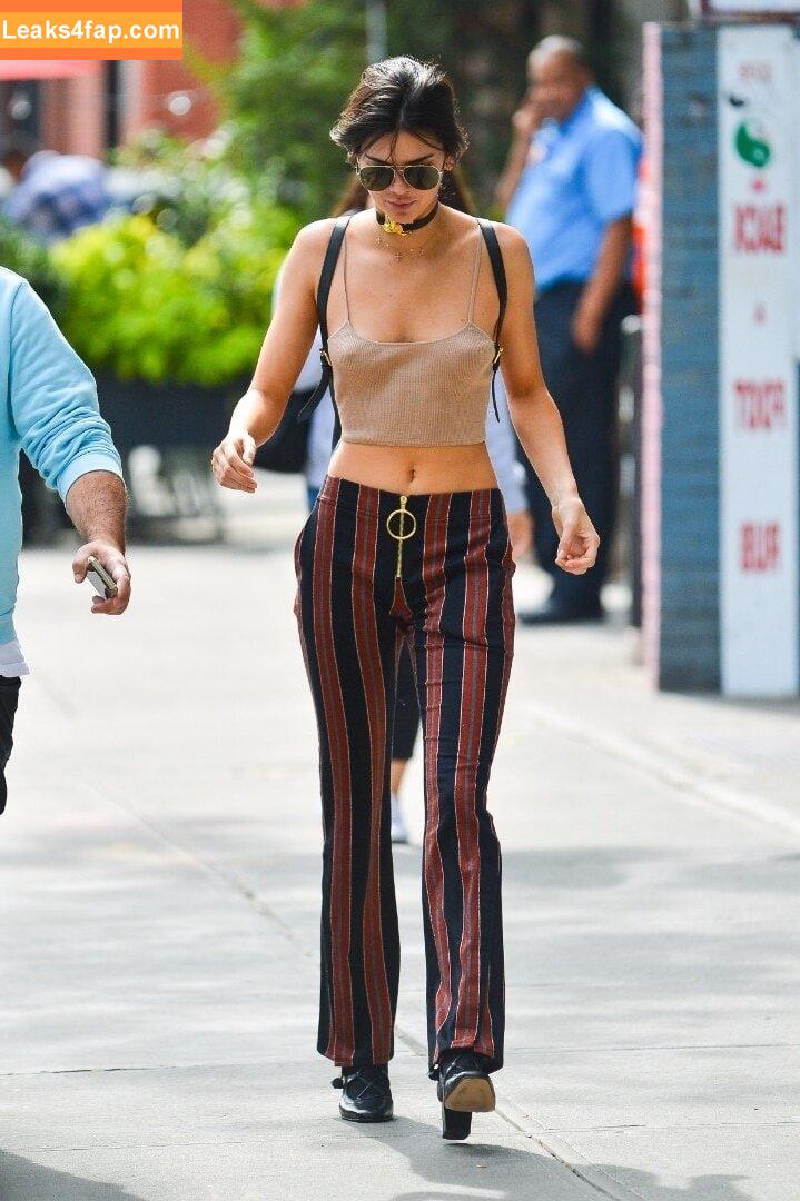 Kendall Jenner / KendallJenner leaked photo photo #3703