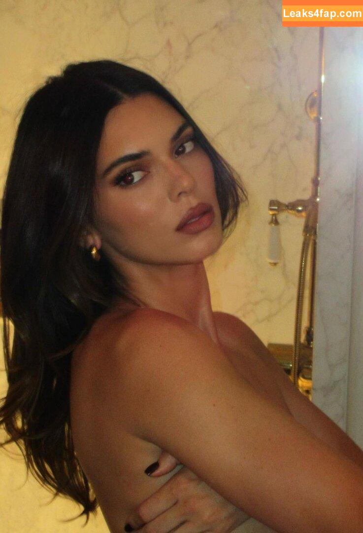 Kendall Jenner / KendallJenner leaked photo photo #3904