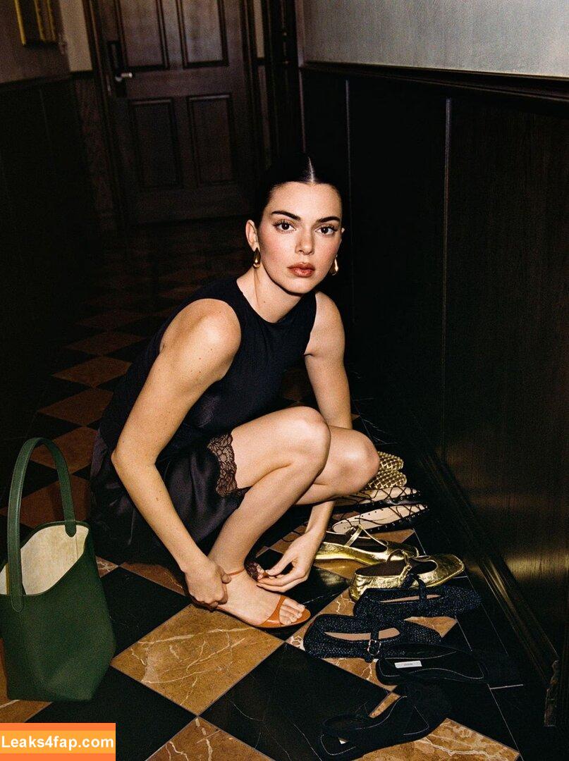 Kendall Jenner / KendallJenner слитое фото фото #3976