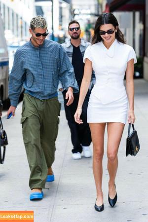 Kendall Jenner фото #3019