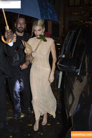 Kendall Jenner фото #3159