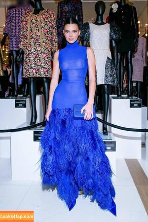 Kendall Jenner фото #3216