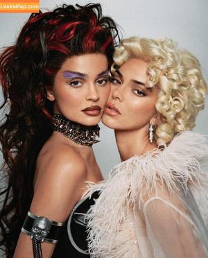 Kendall Jenner фото #3231