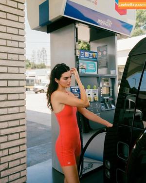 Kendall Jenner фото #3235