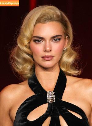 Kendall Jenner фото #3271