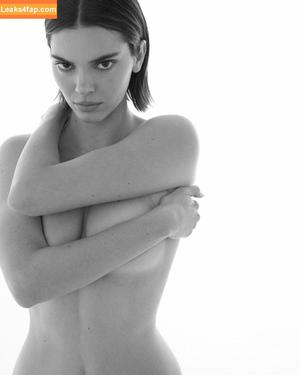 Kendall Jenner фото #3388