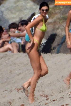 Kendall Jenner фото #3391