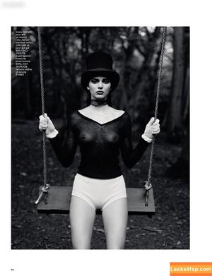 Kendall Jenner photo #3579