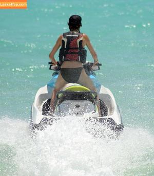 Kendall Jenner photo #3596