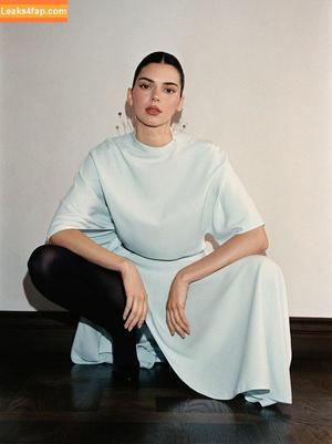 Kendall Jenner photo #3975