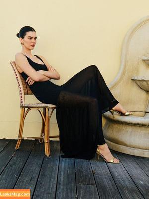 Kendall Jenner photo #3977
