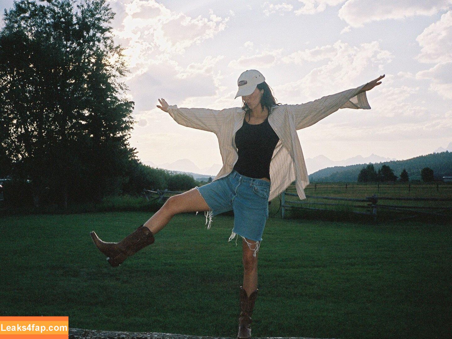 Kendall Jenner / KendallJenner leaked photo photo #4160