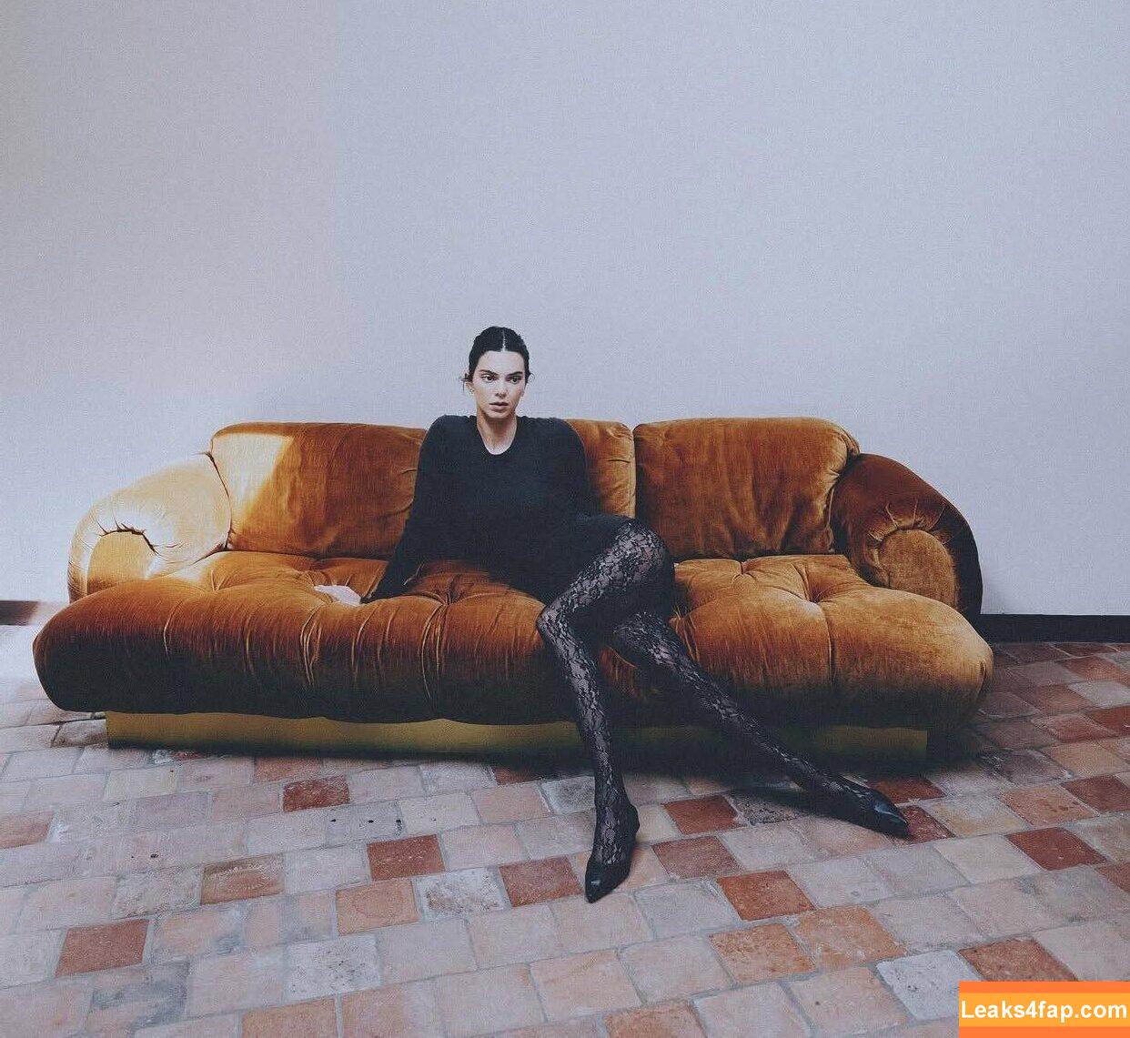 Kendall Jenner / KendallJenner leaked photo photo #4223