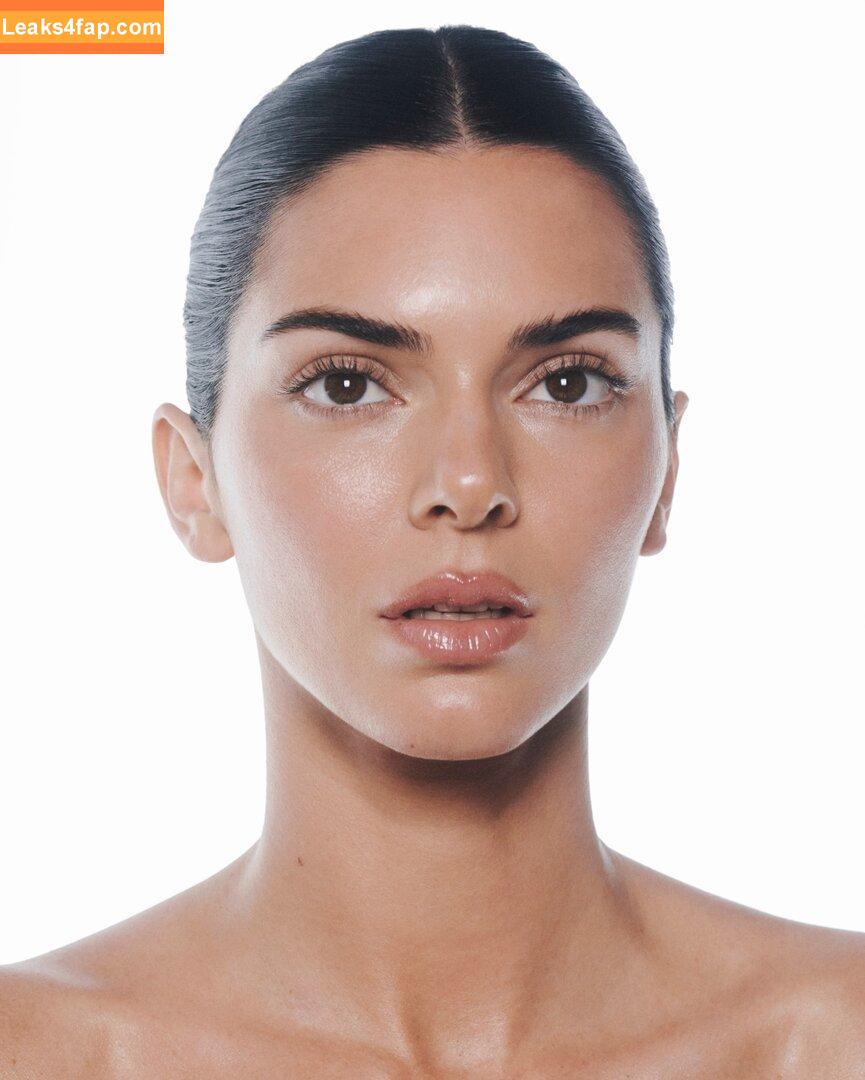 Kendall Jenner / https: / kendalljenner слитое фото фото #4309