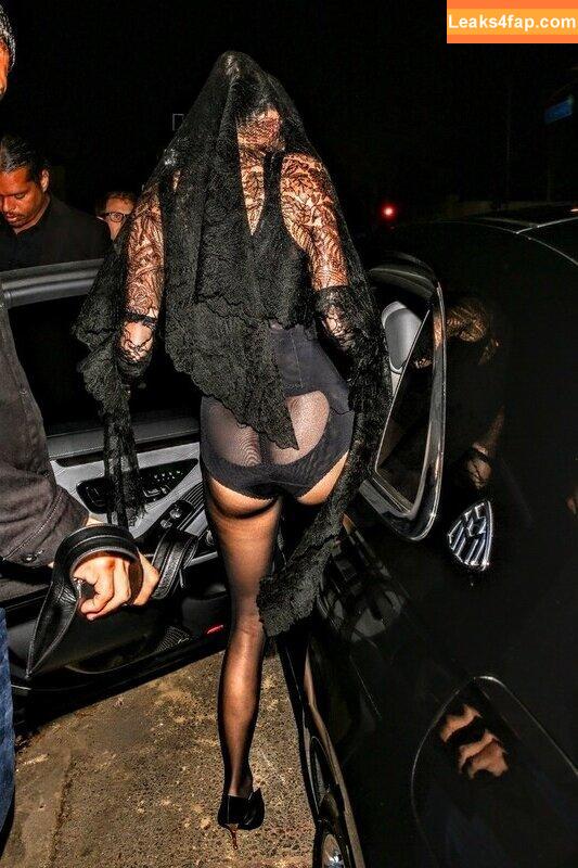Kendall Jenner / https: / kendalljenner leaked photo photo #4356
