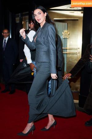 Kendall Jenner photo #4023