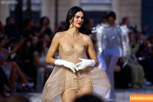 Kendall Jenner photo #4034
