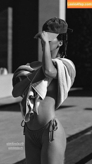 Kendall Jenner фото #4077