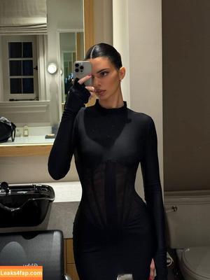 Kendall Jenner photo #4090