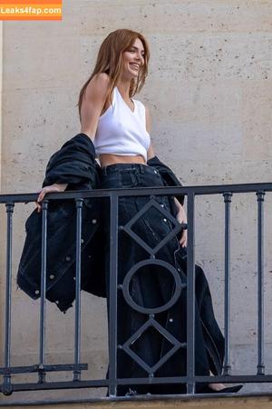 Kendall Jenner photo #4101