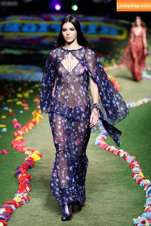 Kendall Jenner photo #4132