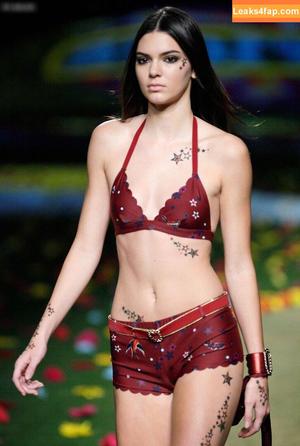 Kendall Jenner photo #4133