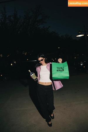 Kendall Jenner фото #4219