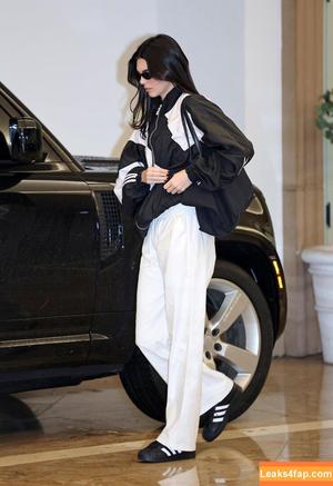 Kendall Jenner фото #4278