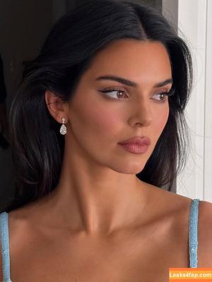 Kendall Jenner photo #4286