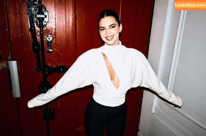 Kendall Jenner photo #4363
