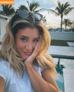 Kendall Toole photo #0010