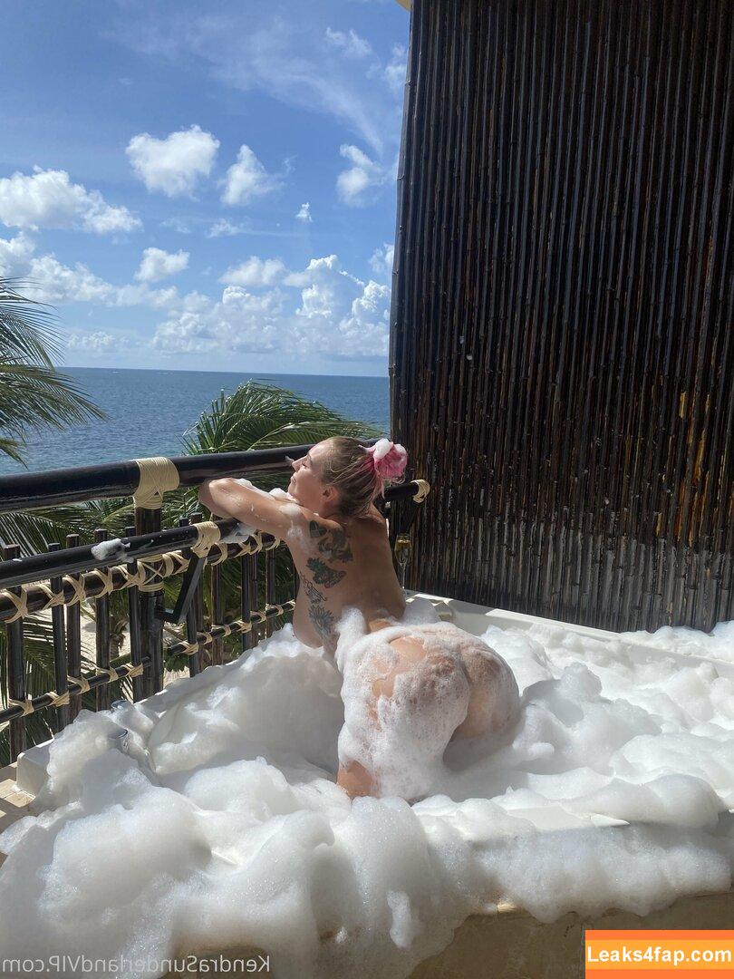 Kendra Sunderland / kslibrarygirl / therealkslibrarygirl слитое фото фото #0172