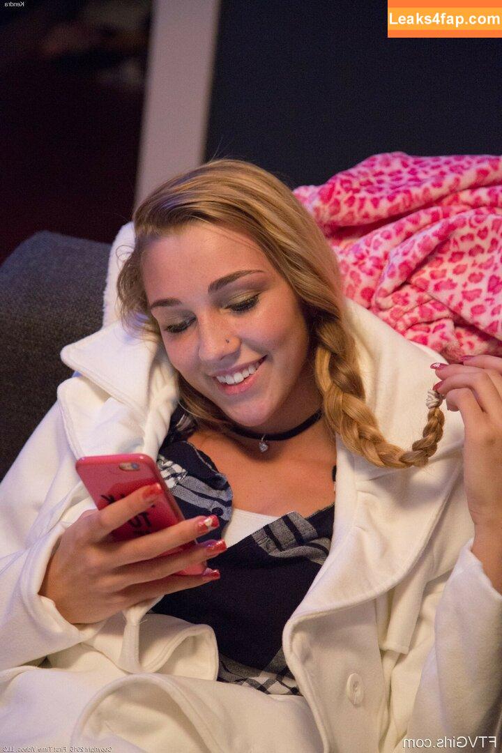 Kendra Sunderland / kslibrarygirl / therealkslibrarygirl слитое фото фото #0711