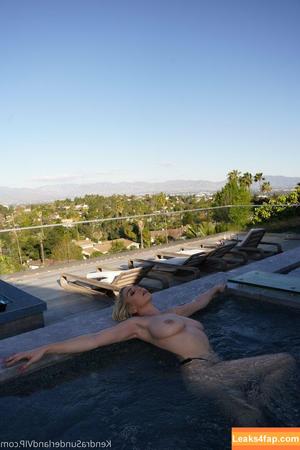 Kendra Sunderland фото #0156