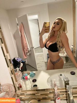 Kendra Sunderland фото #0164